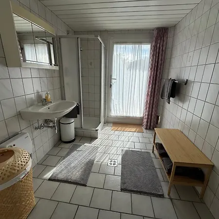 아파트 Panorama-retreat Am Waldrand Nahe Seen Und Bergen *