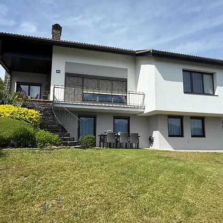 Panorama-retreat Am Waldrand Nahe Seen Und Bergen * Villach