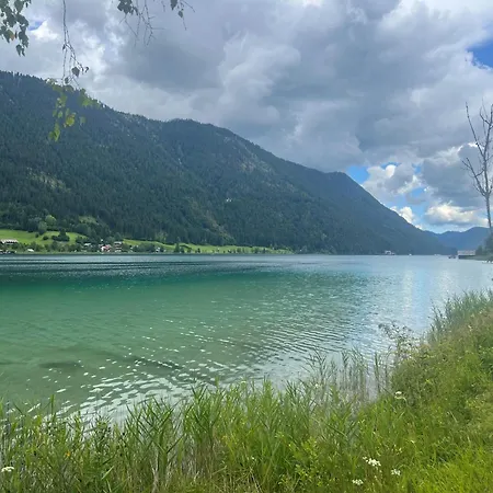 Panorama-retreat Am Waldrand Nahe Seen Und Bergen Apartment Villach