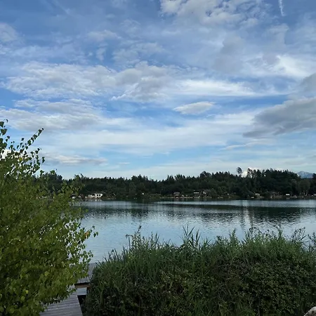 Apartment Panorama-retreat Am Waldrand Nahe Seen Und Bergen